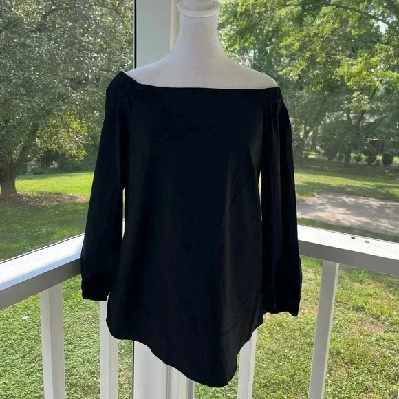 NWT White House Black Market Off-The-Shoulder
Poplin black Top - small - Picture 5 of 10